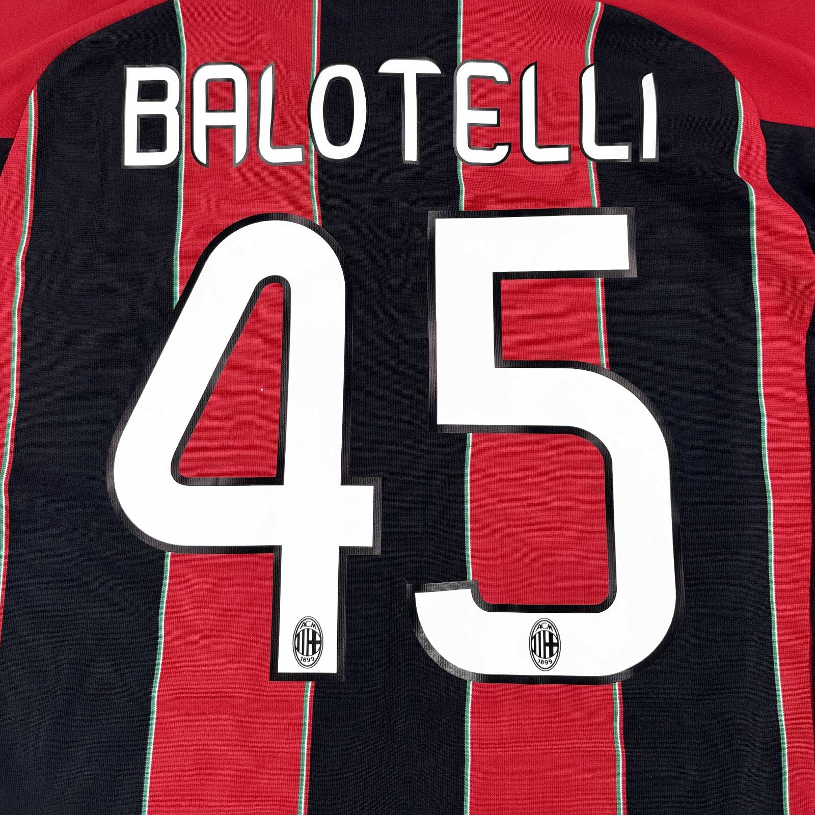 AC MILAN 2012/13 HOME SHIRT - #45 BALOTELLI (SIZE 152 KIDS)