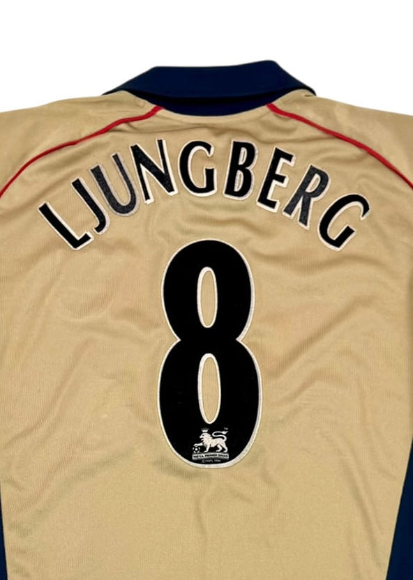 ARSENAL 2001/02 AWAY SHIRT 8 LJUNBERG (Back, Detail)