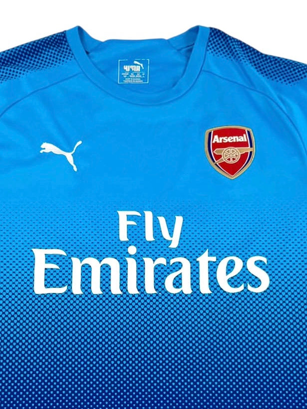 ARSENAL 2017/18 AWAY SHIRT 14 AUBAMEYANG (Front, Detail)