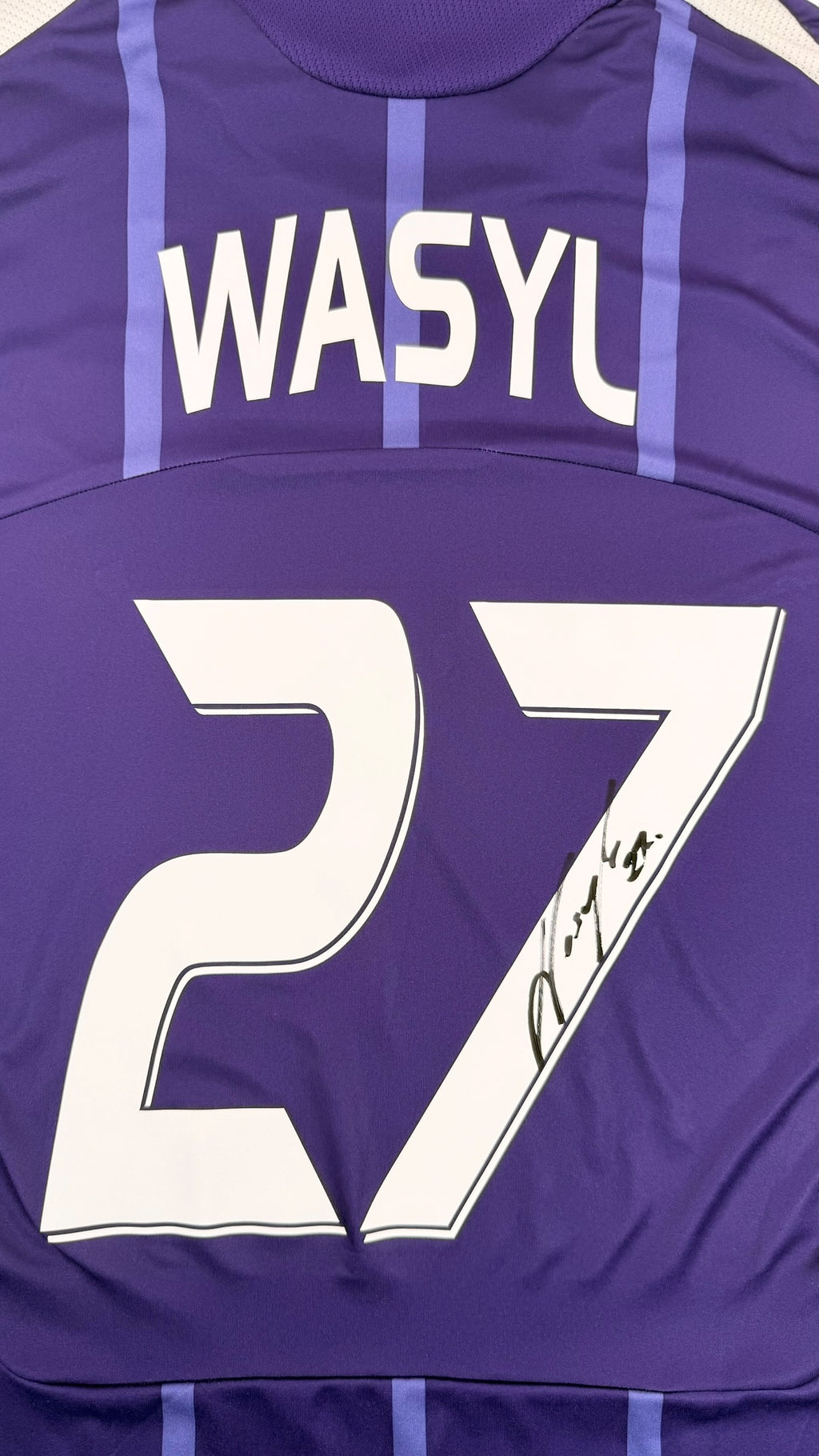 RSC ANDERLECHT 2008/09 AWAY SHIRT - SIGNED #27 WASILEWSKI (SIZE L)
