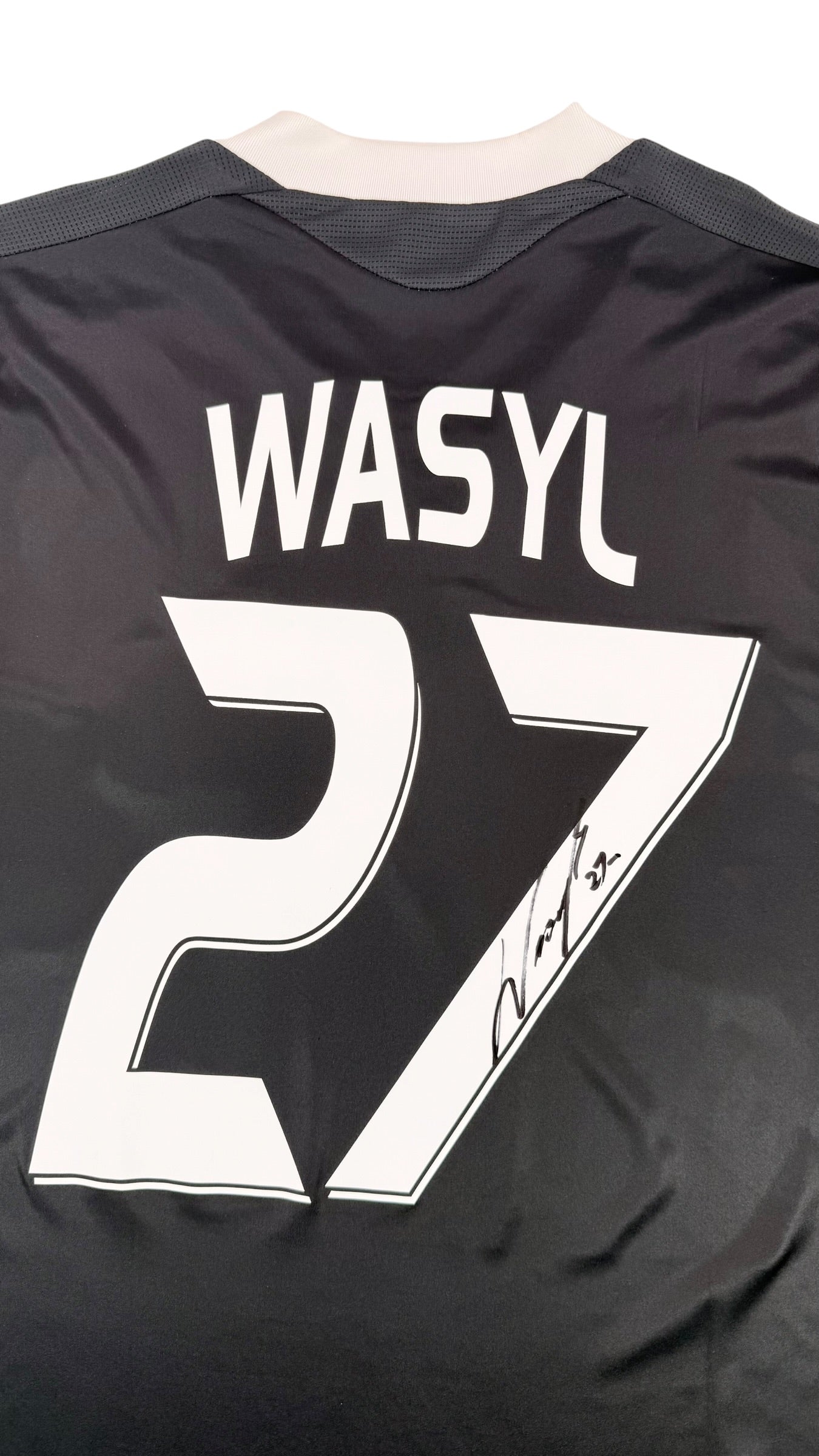 RSC ANDERLECHT 2010/11 AWAY SHIRT - SIGNED #27 WASILEWSKI (SIZE M)
