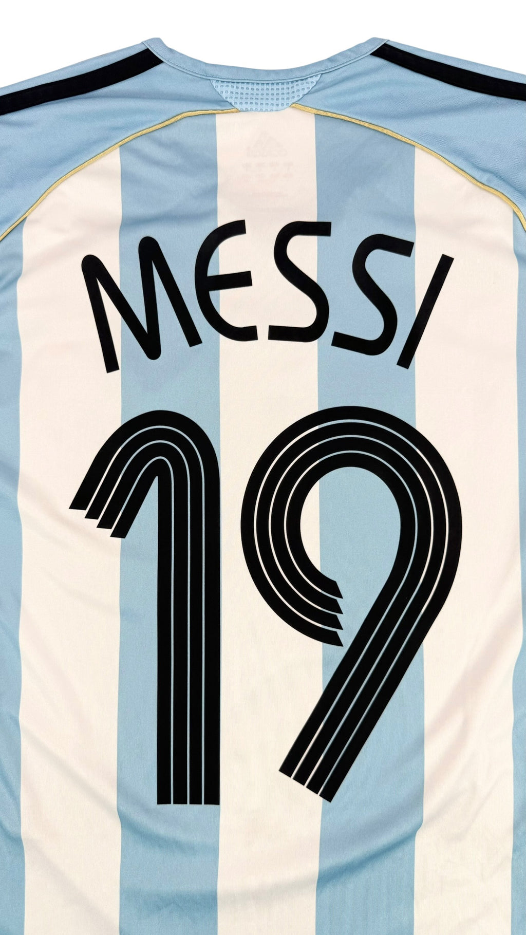 ARGENTINA 2006/07 HOME SHIRT - #19 MESSI (SIZE L)