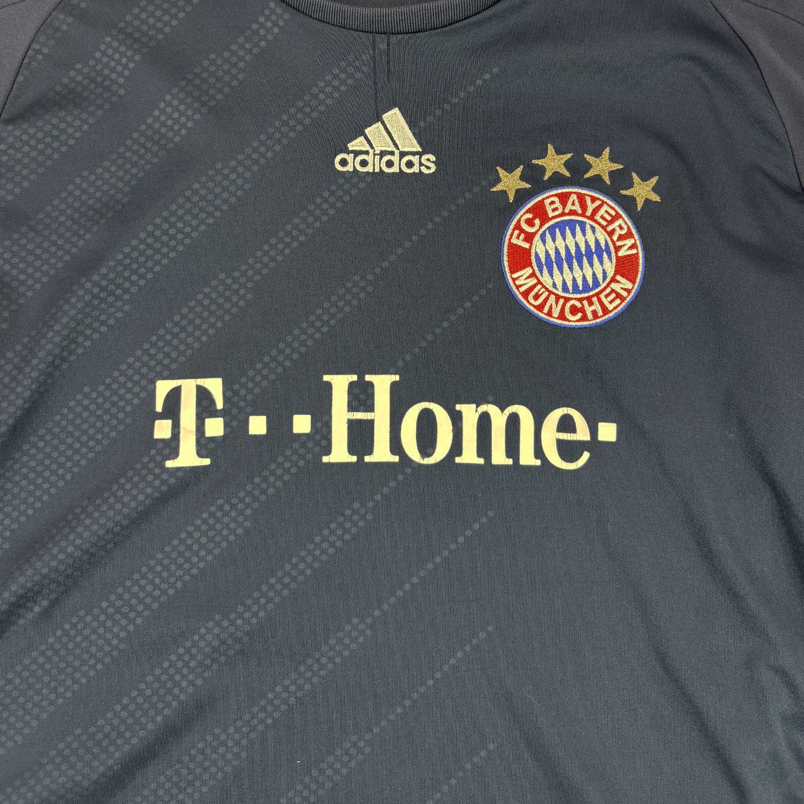 FC BAYERN MUNICH 2008/09 AWAY SHIRT - #5 VAN BUYTEN 
