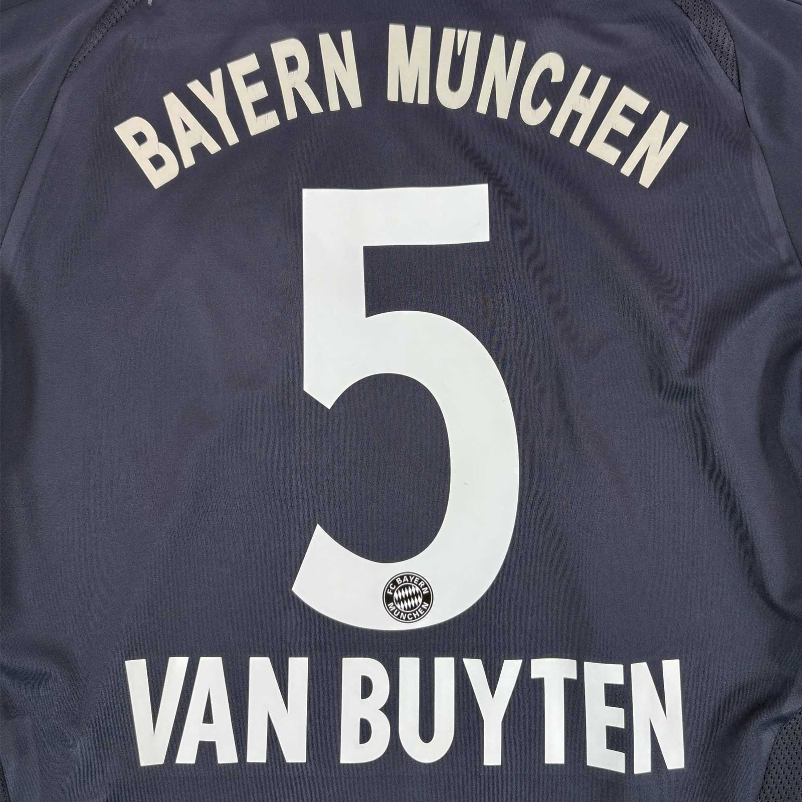 FC BAYERN MUNICH 2008/09 AWAY SHIRT - #5 VAN BUYTEN