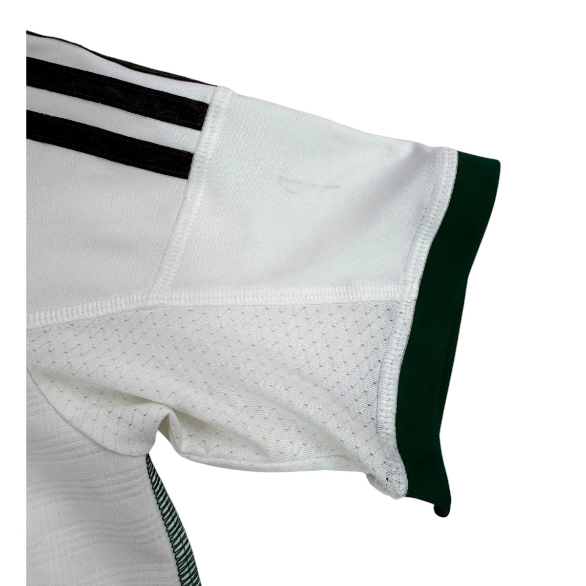 BAYERN MUNICH 2013/14 AWAY SHIRT - #25 MÜLLER