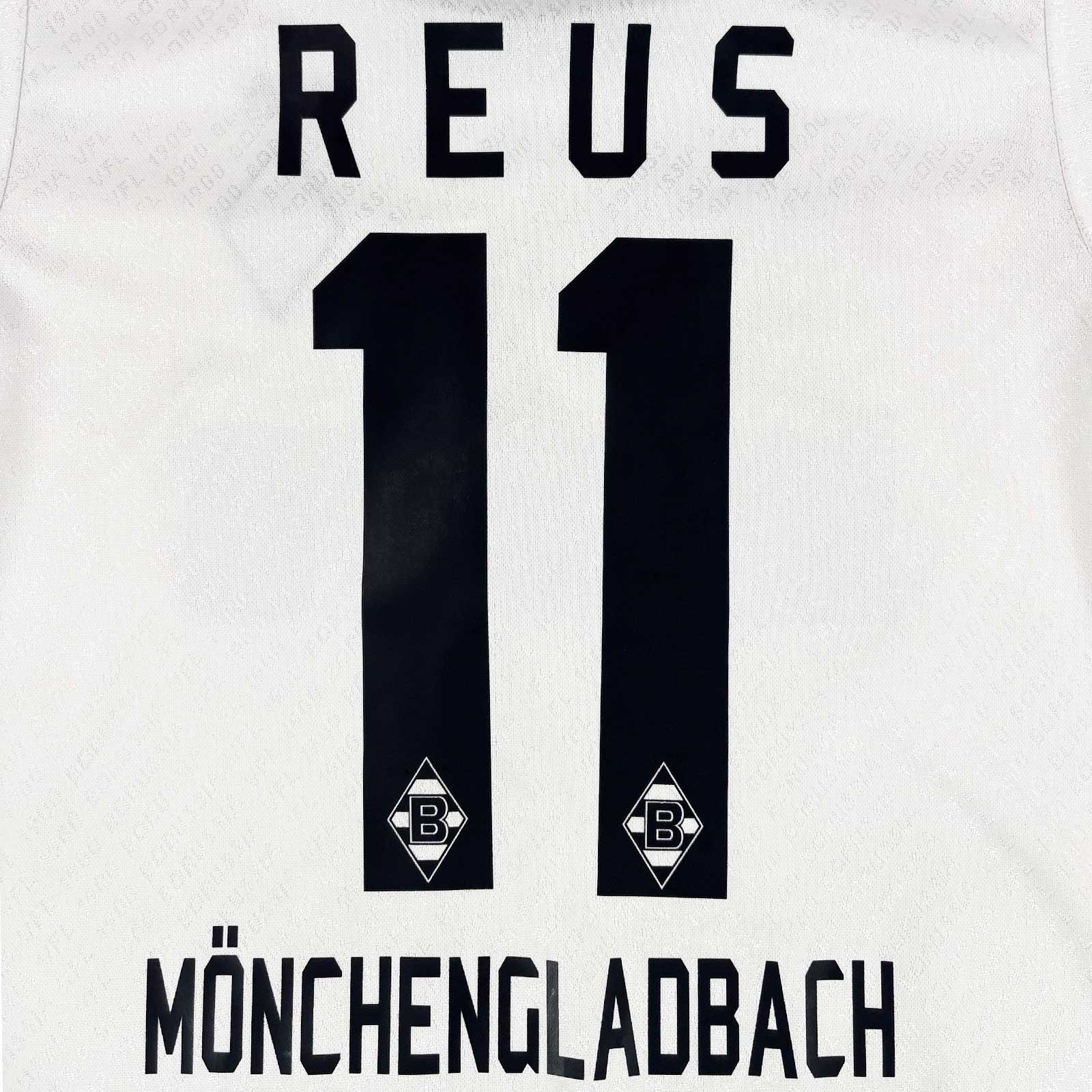 BORUSSIA MÖNCHENGLADBACH 2010/11 HOME SHIRT - #11 REUS