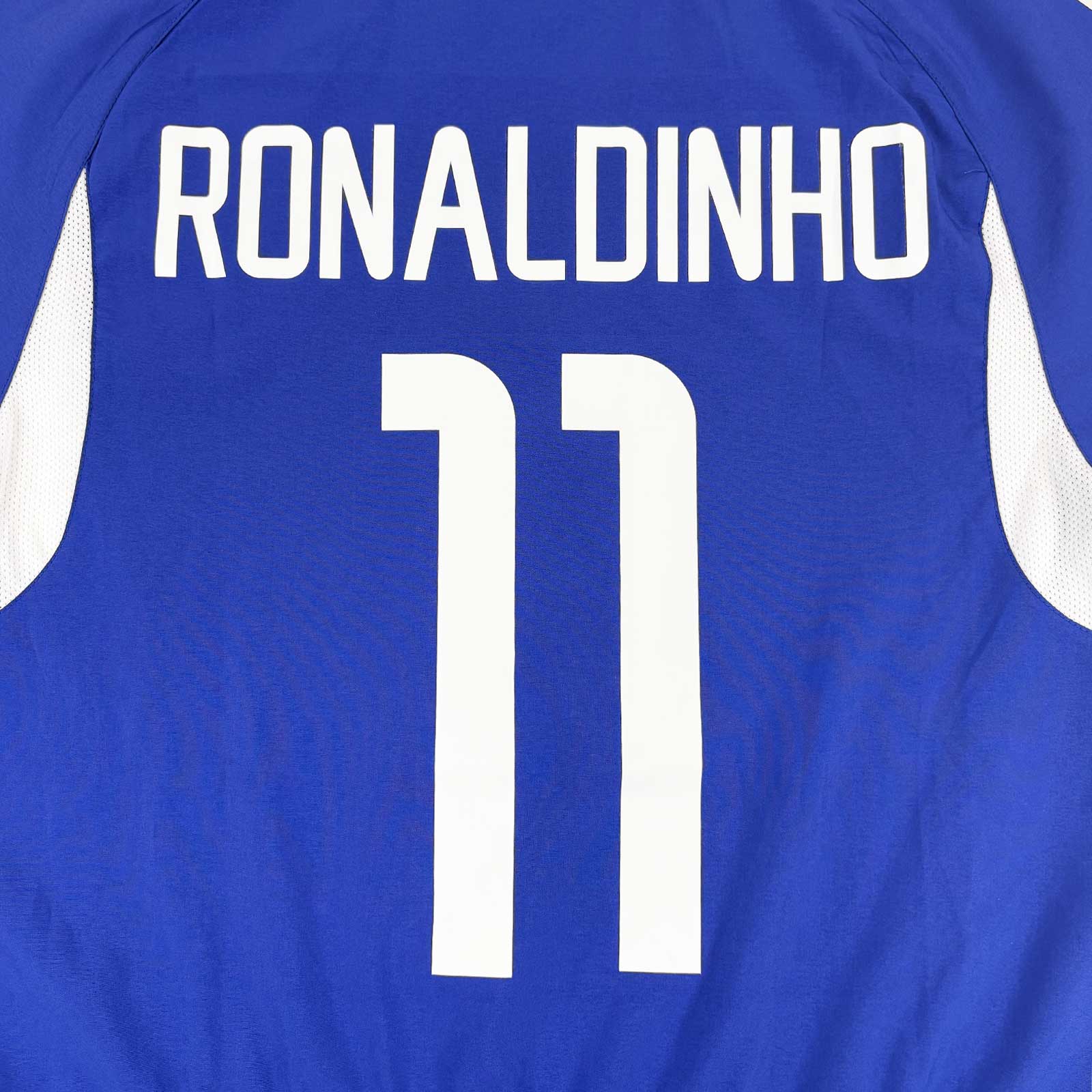 BRAZIL 2002/04 AWAY SHIRT - #11 RONALDINHO