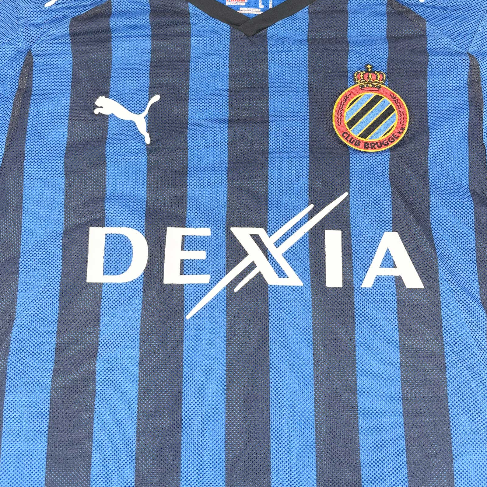 CLUB BRUGGE 2008/09 HOME SHIRT - #15 AKPALA (SIZE M)