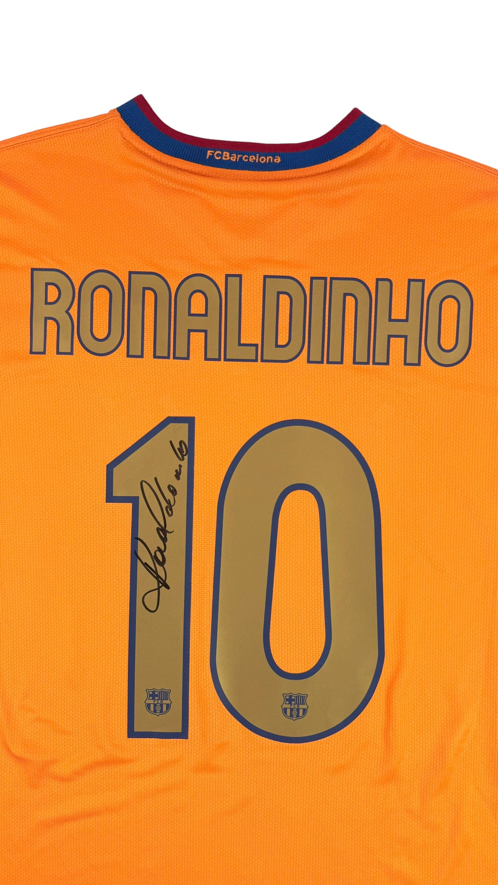 FC BARCELONA 2006/07 AWAY SHIRT - SIGNED #10 RONALDINHO (SIZE L)