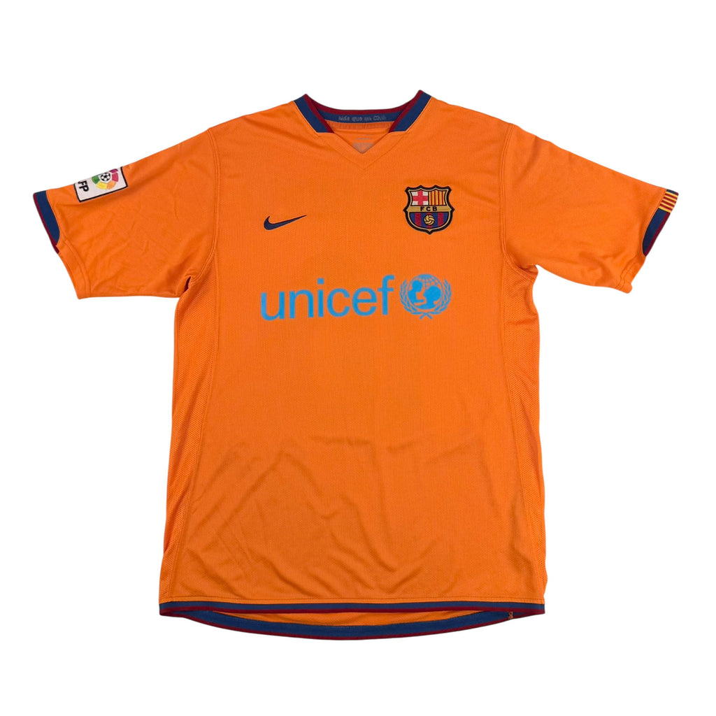 FC BARCELONA 2006/07 AWAY SHIRT - SIGNED #10 RONALDINHO (SIZE L)