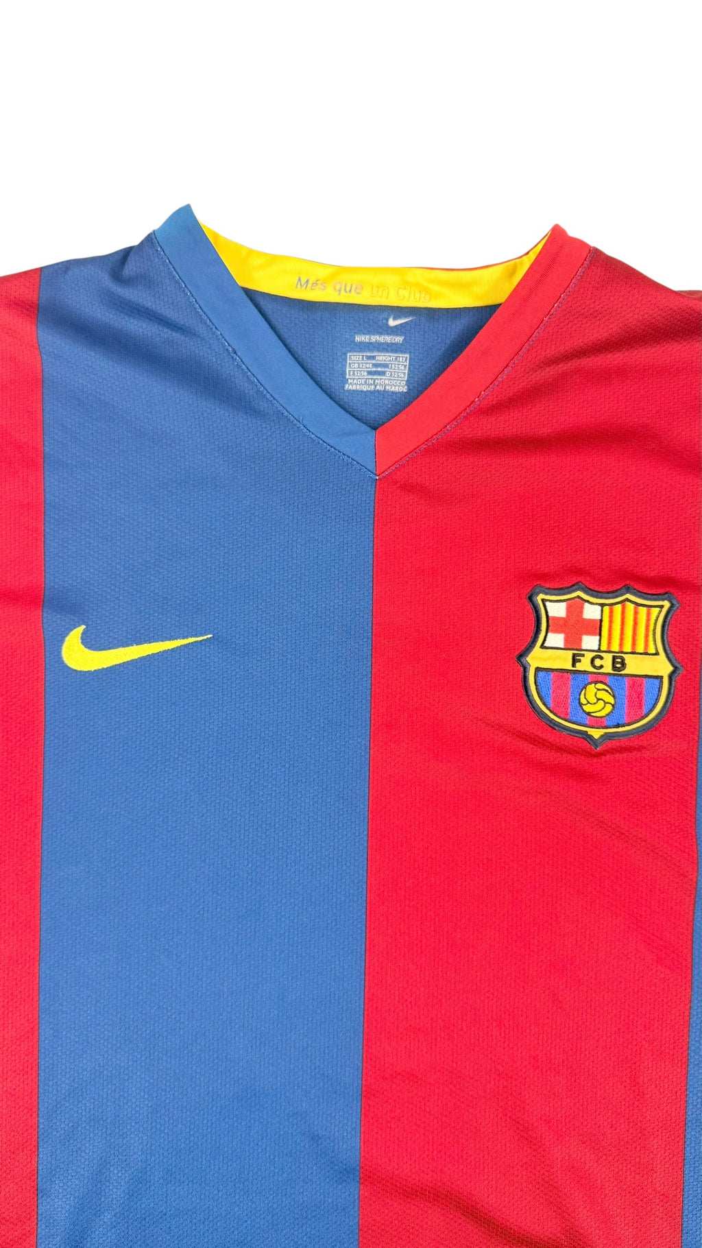 FC BARCELONA 2006/07 HOME SHIRT - SIGNED #10 RONALDINHO (SIZE L)