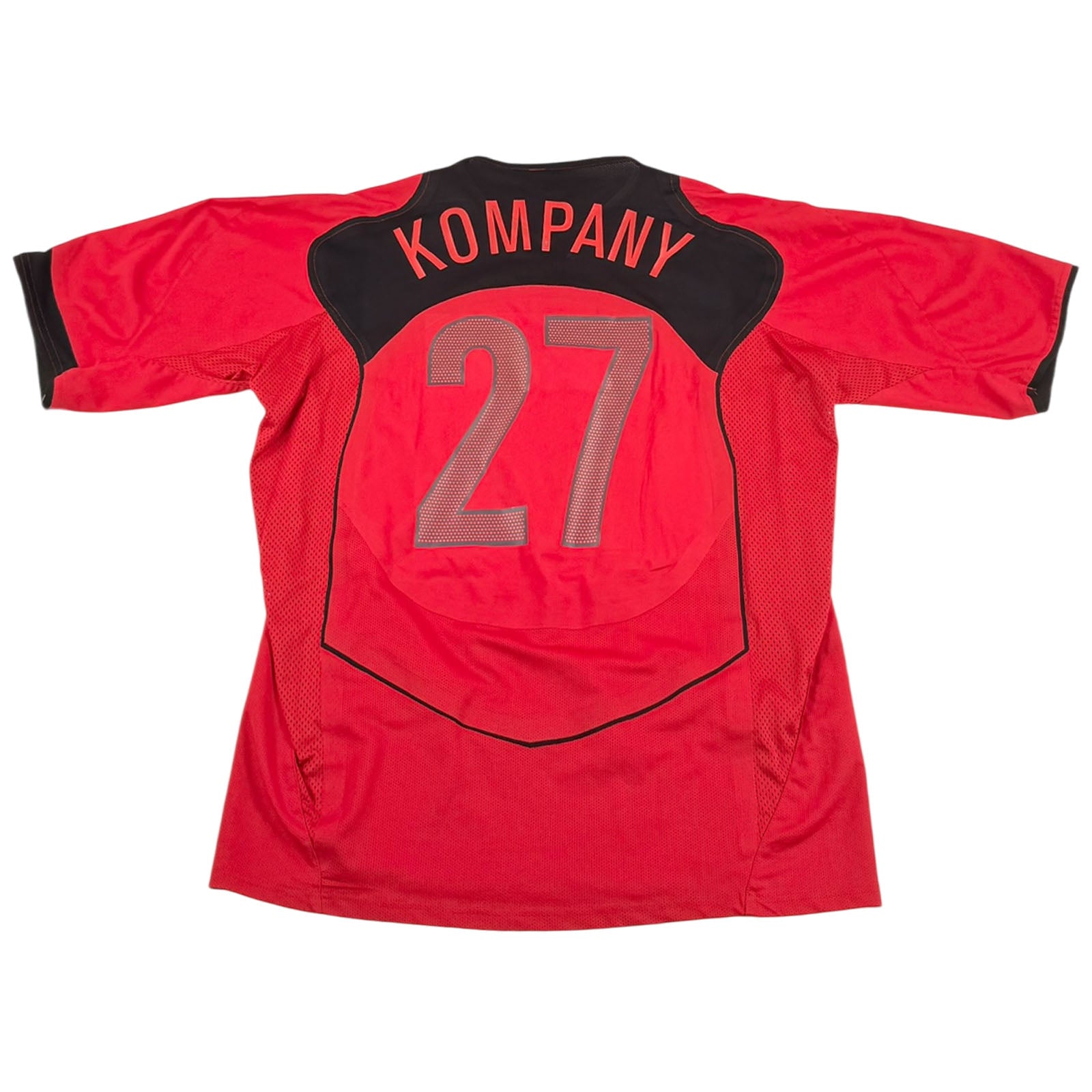 BELGIUM 2004/05 HOME SHIRT - SIGNED #27 KOMPANY (SIZE XL)