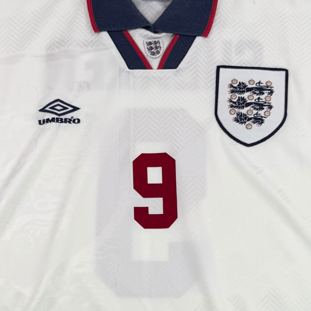 ENGLAND 1993/95 HOME SHIRT - #10 SHEARER