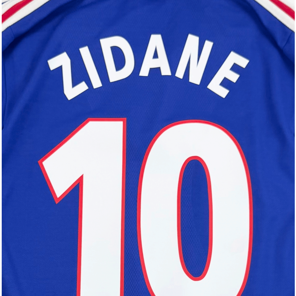 FRANCE 2000/02 HOME SHIRT – #10 ZIDANE 