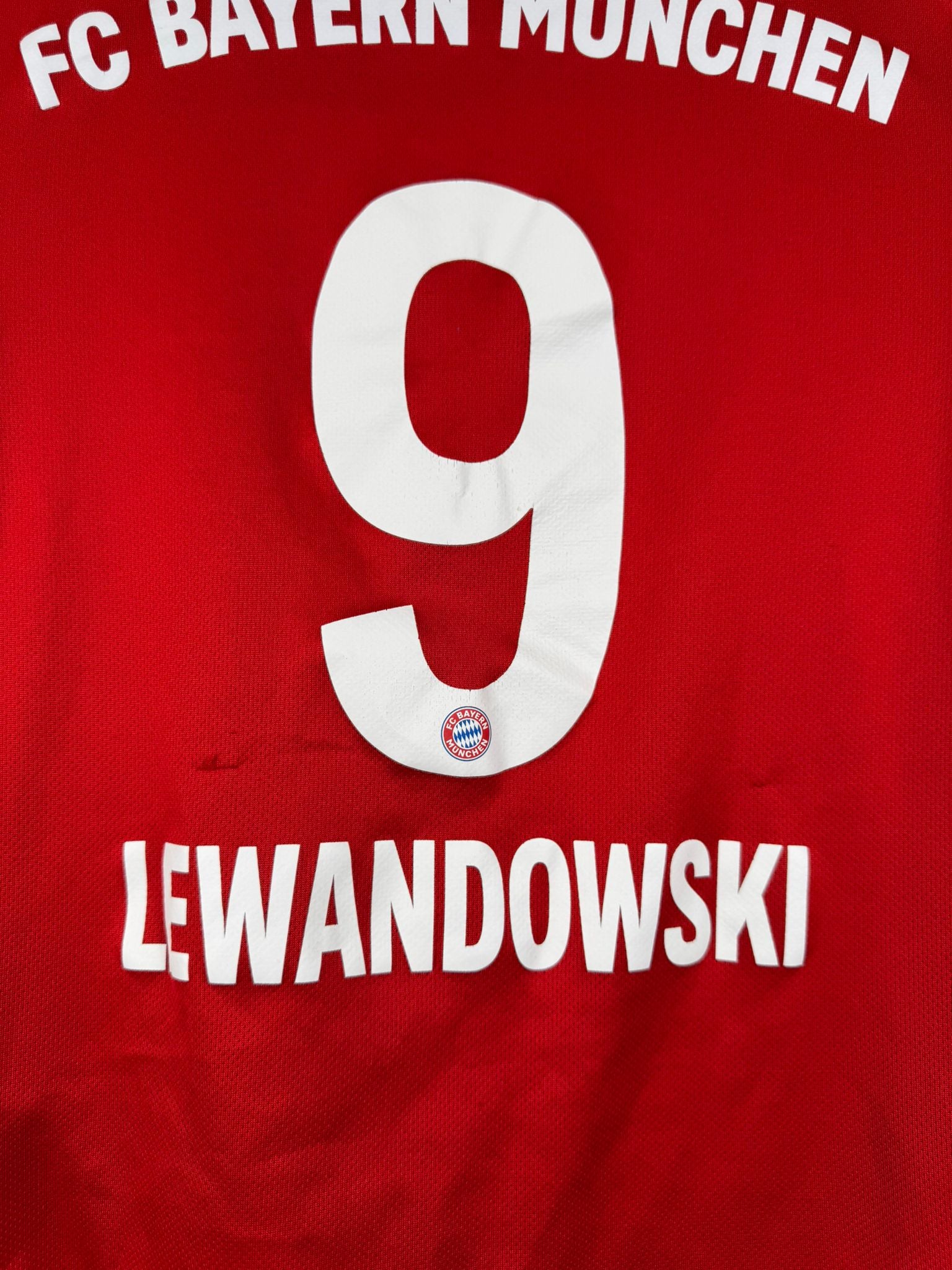 FC BAYERN MUNICH 2020/21 HOME SHIRT - #9 LEWANDOWSKI (SIZE 140 KIDS)