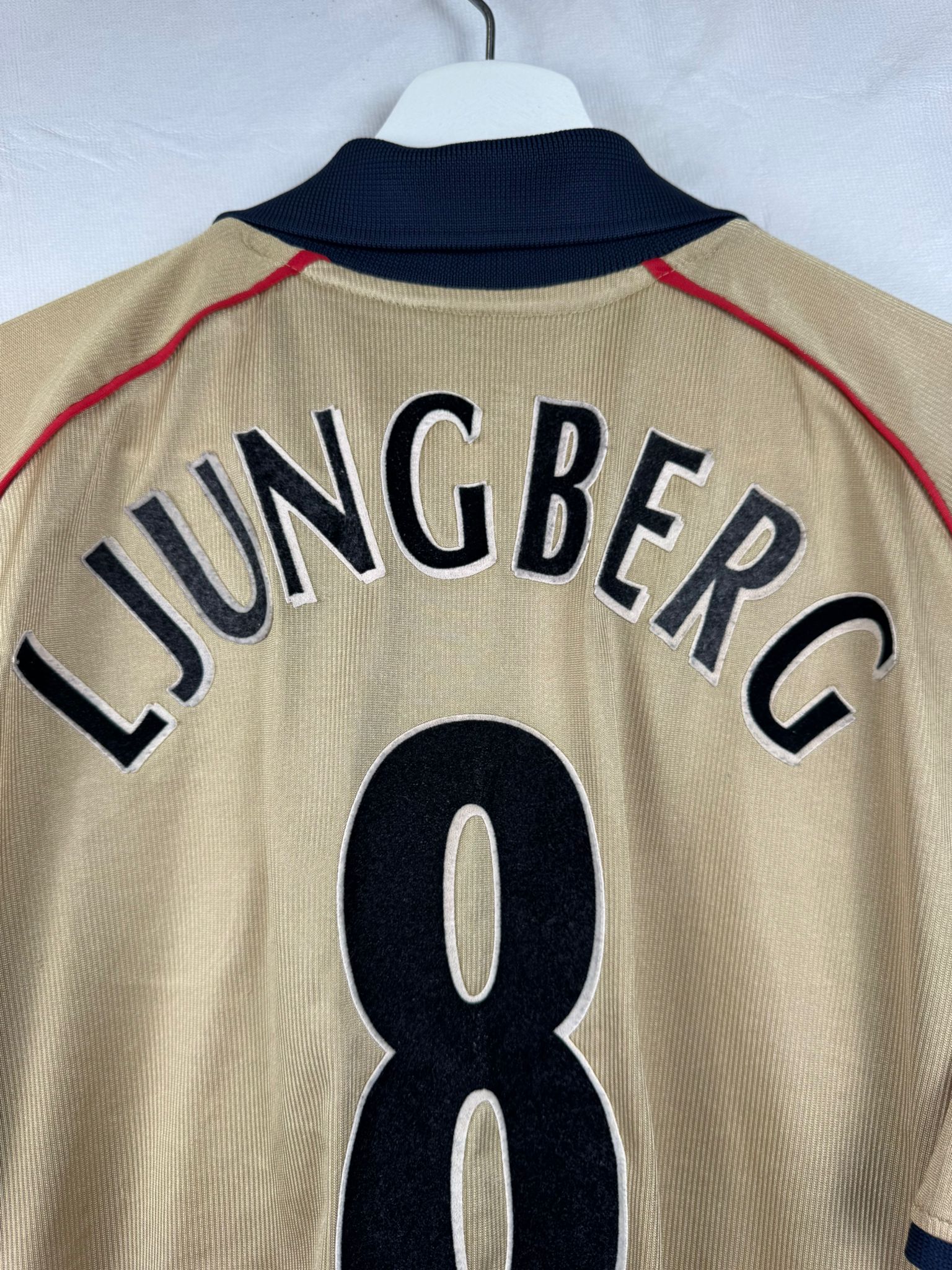 ARSENAL 2001/02 AWAY SHIRT - #8 LJUNBERG (SIZE M)