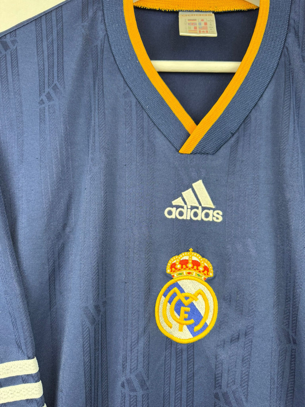 REAL MADRID 1998/99 TRAINING SHIRT (SIZE XL)
