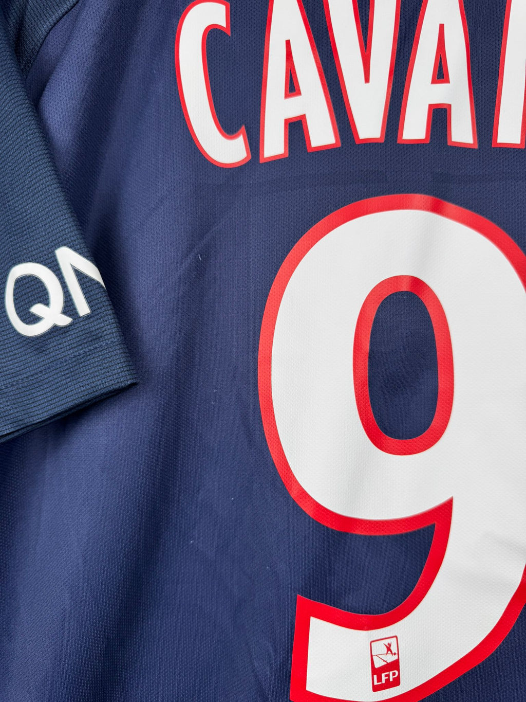 PARIS SAINT-GERMAIN 2016/17 HOME SHIRT - #9 CAVANI (SIZE L)