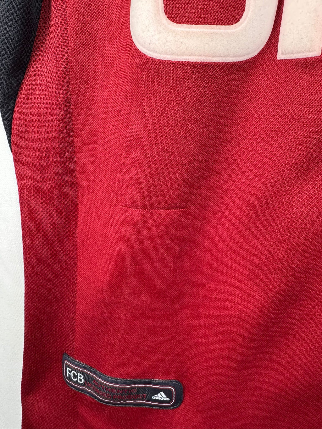 FC BAYERN MUNICH 2001/02 HOME SHIRT - #7 SCHOLL (SIZE S)