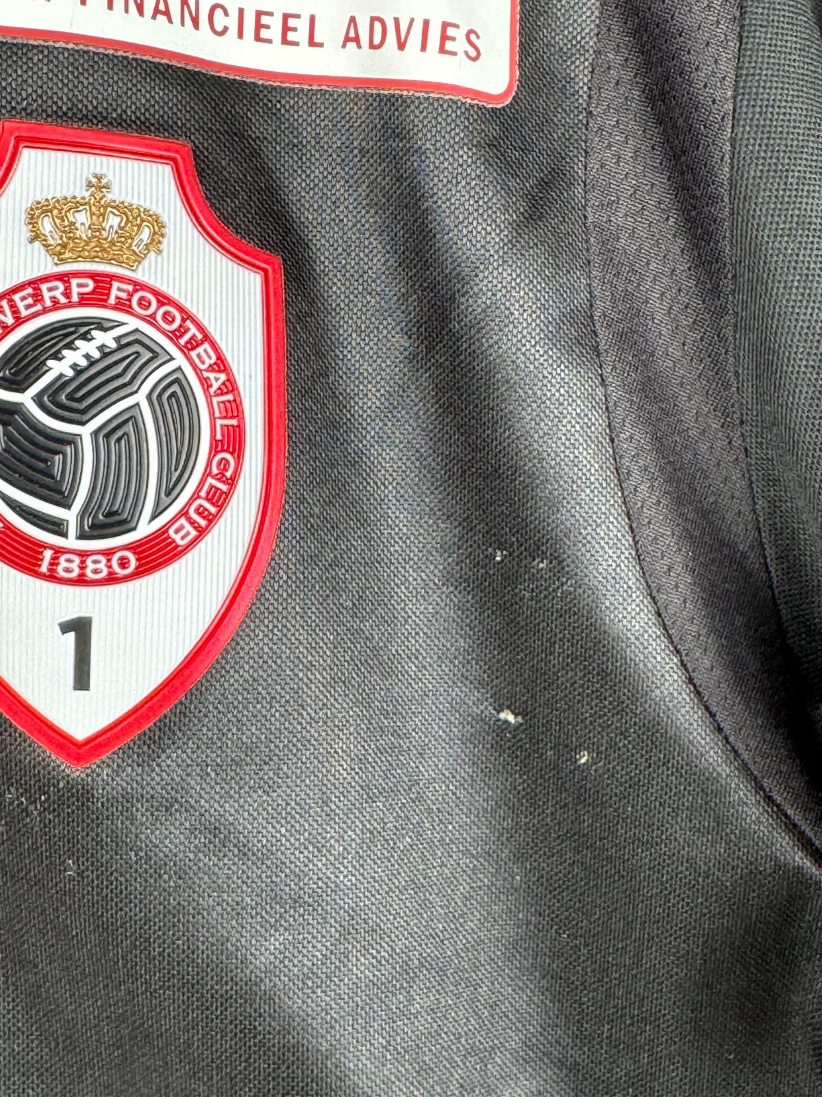 ROYAL ANTWERP 2017/18 AWAY SHIRT - #9 LIMBOMBE (SIZE M)