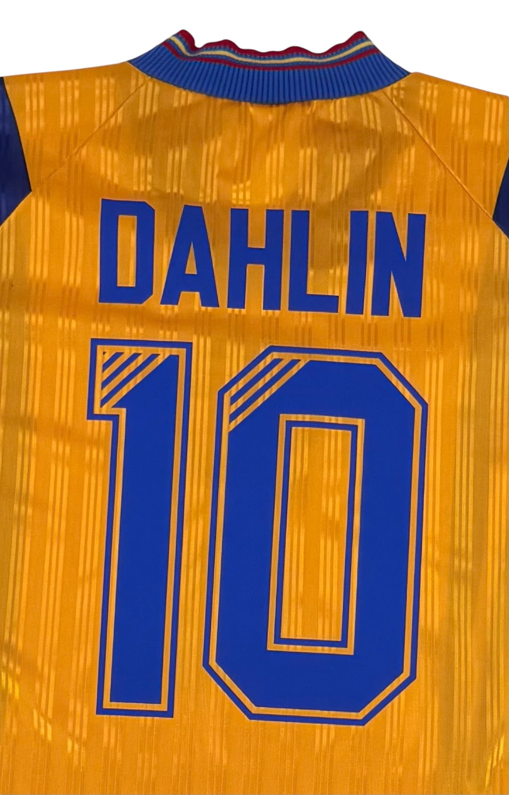 SWEDEN 1996/98 HOME SHIRT - #10 DAHLIN (SIZE L)