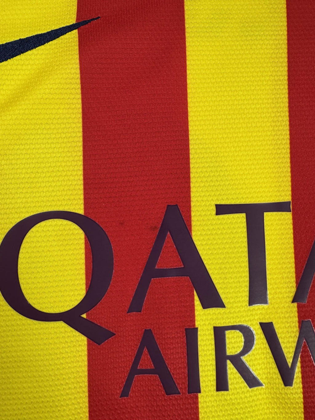 FC BARCELONA 2013/14 AWAY SHIRT - #10 MESSI (SIZE S)