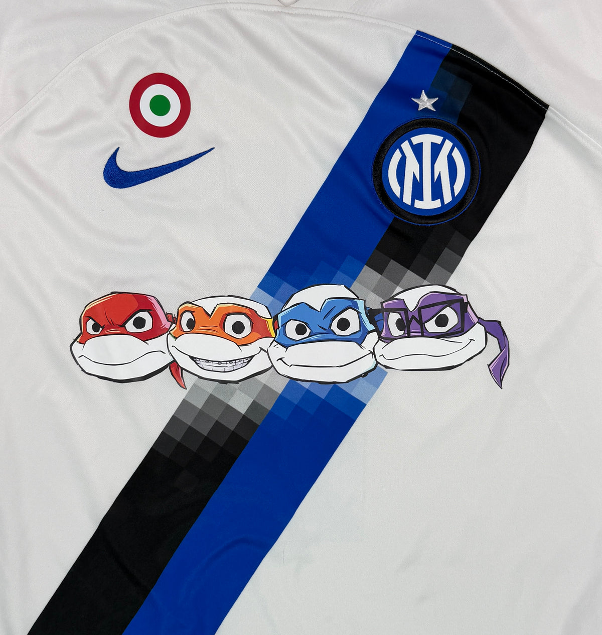 INTER MILAN 2023/24 "NINJA TURTLES" AWAY SHIRT - #17 BUCHANAN (SIZE XL)