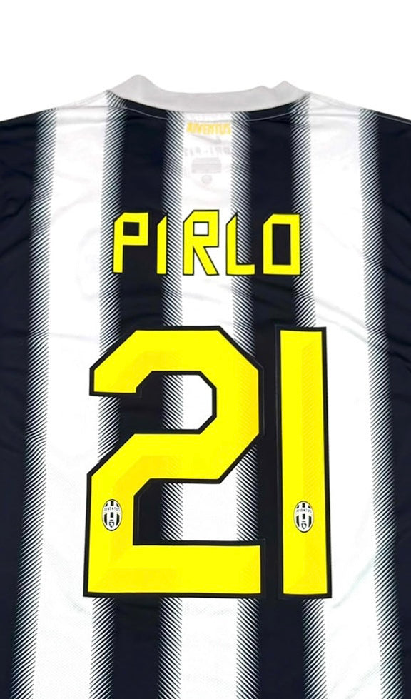 JUVENTUS 2011 12 HOME SHIRT 21 PIRLO Back Detail