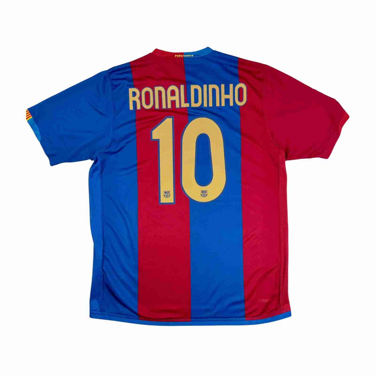 FC BARCELONA 2006/07 HOME SHIRT - #10 RONALDINHO (SIZE L)