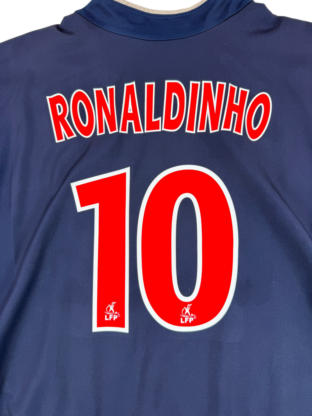 PARIS SAINT-GERMAIN 2002/2003 HOME SHIRT - #10 RONALDINHO (SIZE XL)