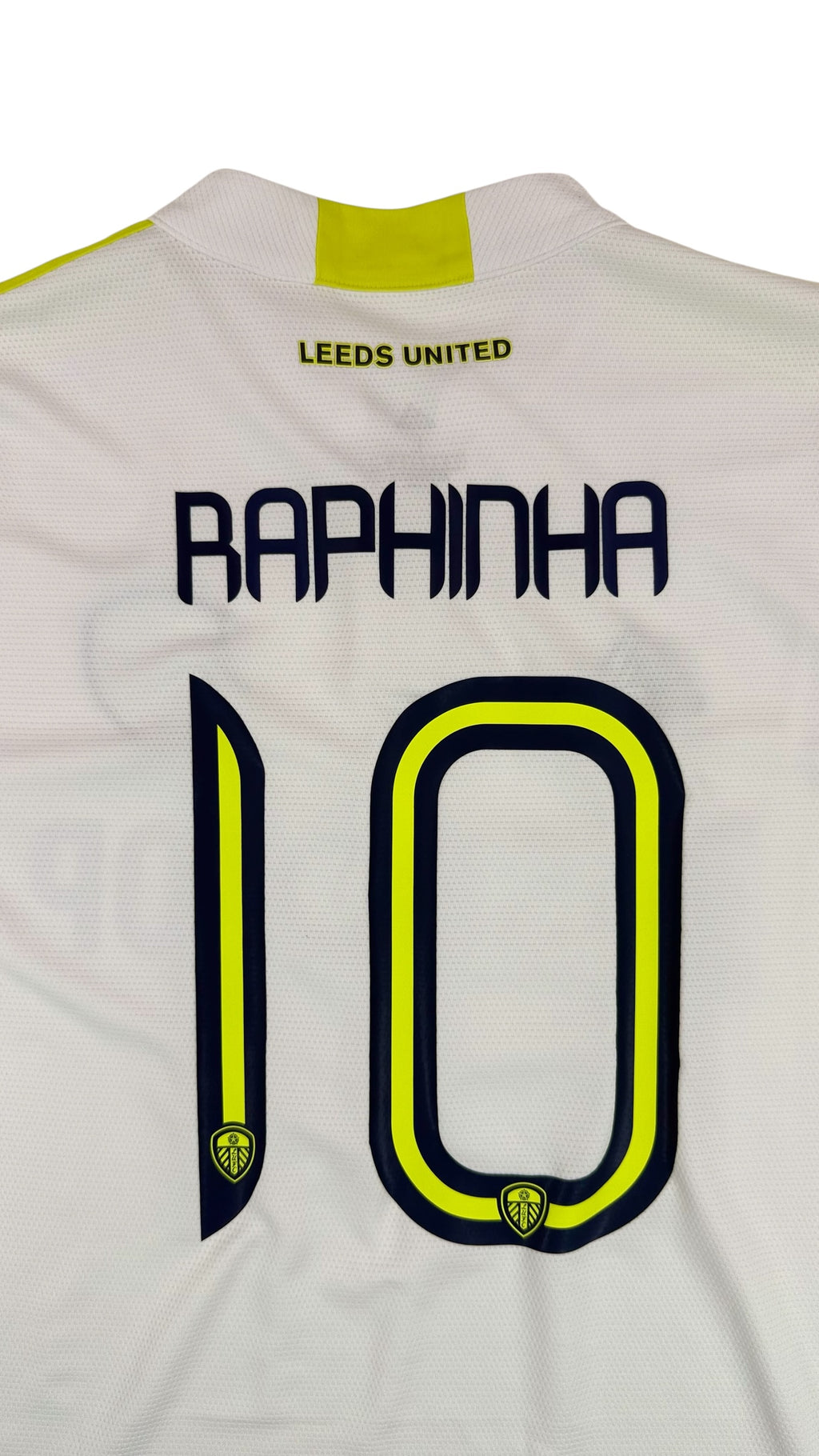 LEEDS UNITED 2021/22 HOME SHIRT - #10 RAPHINHA (SIZE L) NWT