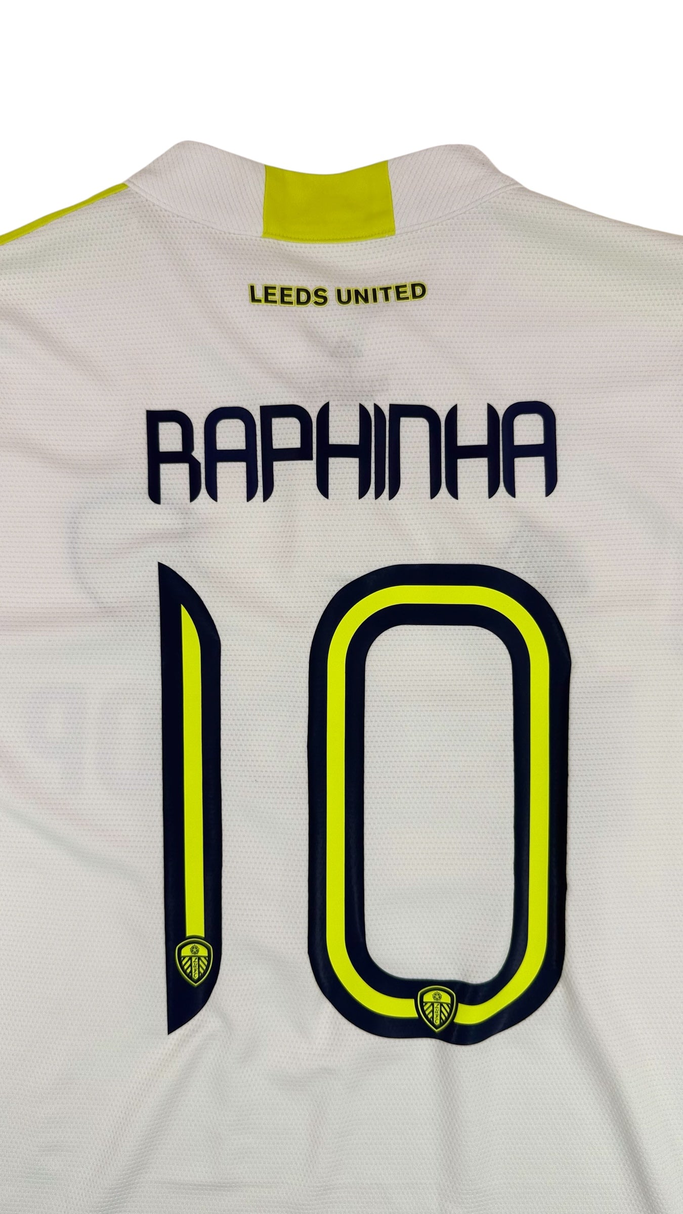LEEDS UNITED 2021/22 HOME SHIRT - #10 RAPHINHA (SIZE L) NWT