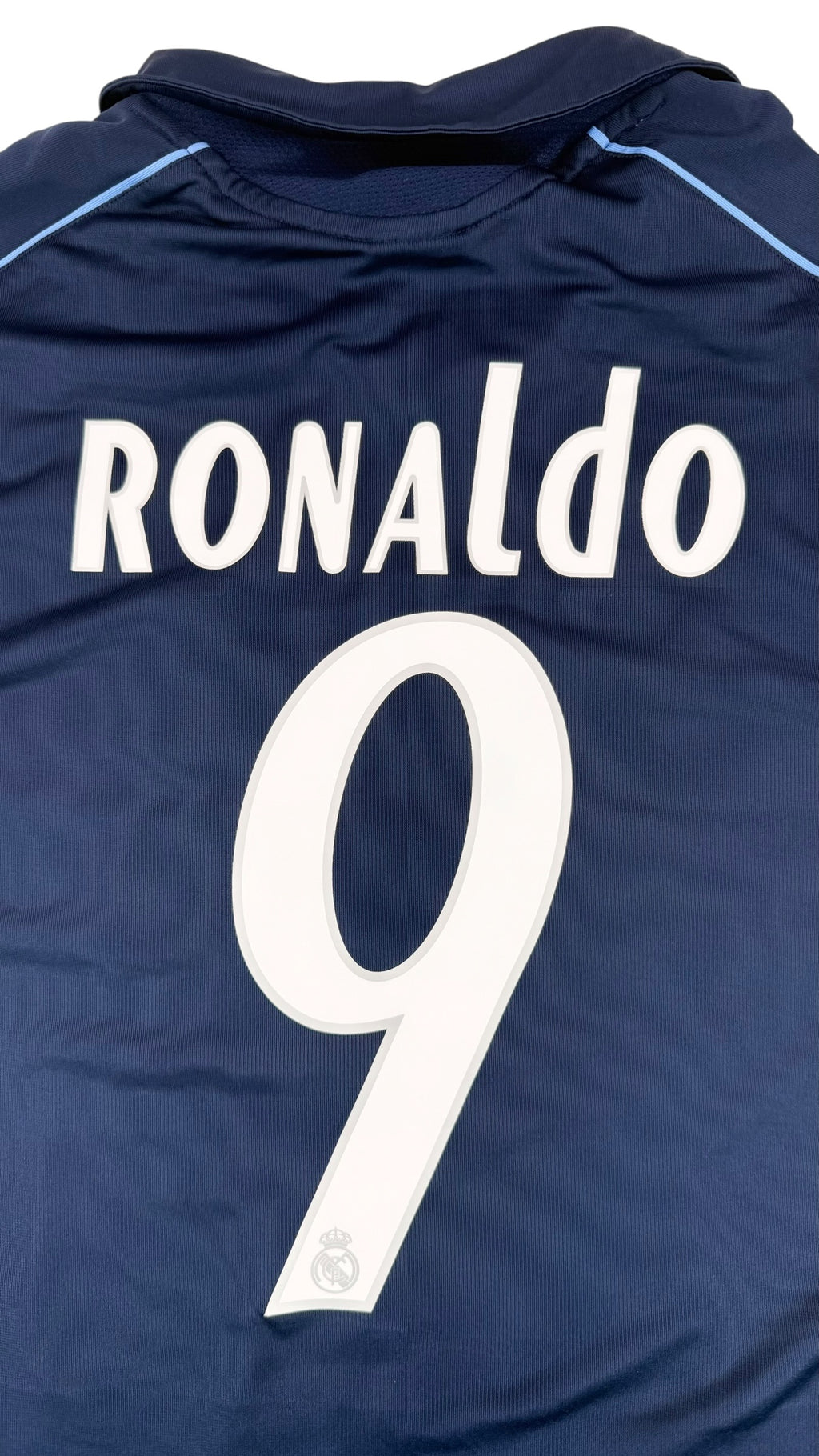 REAL MADRID 2005/06 AWAY SHIRT - #9 RONALDO (SIZE M)
