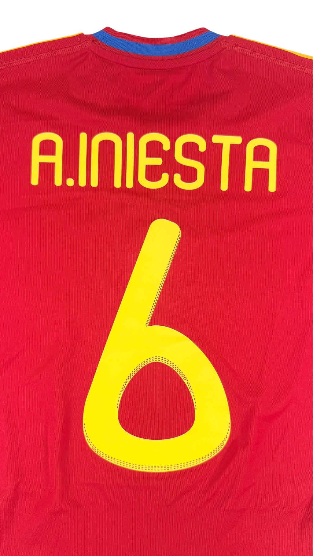 SPAIN 2010/11 HOME SHIRT - #6 INIESTA (SIZE S)