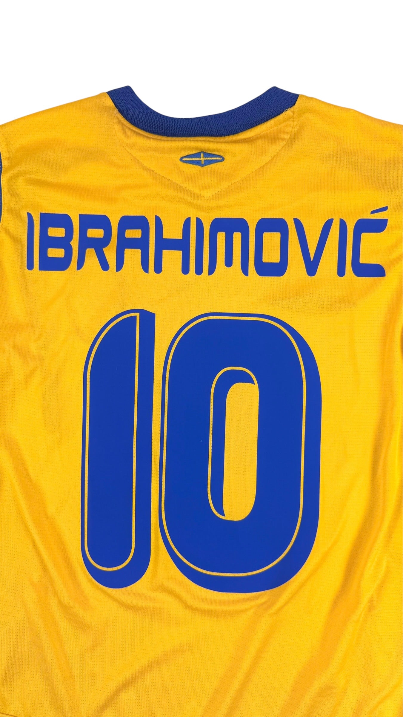 SWEDEN 2006/07 HOME SHIRT - #10 IBRAHIMOVIC (SIZE S)