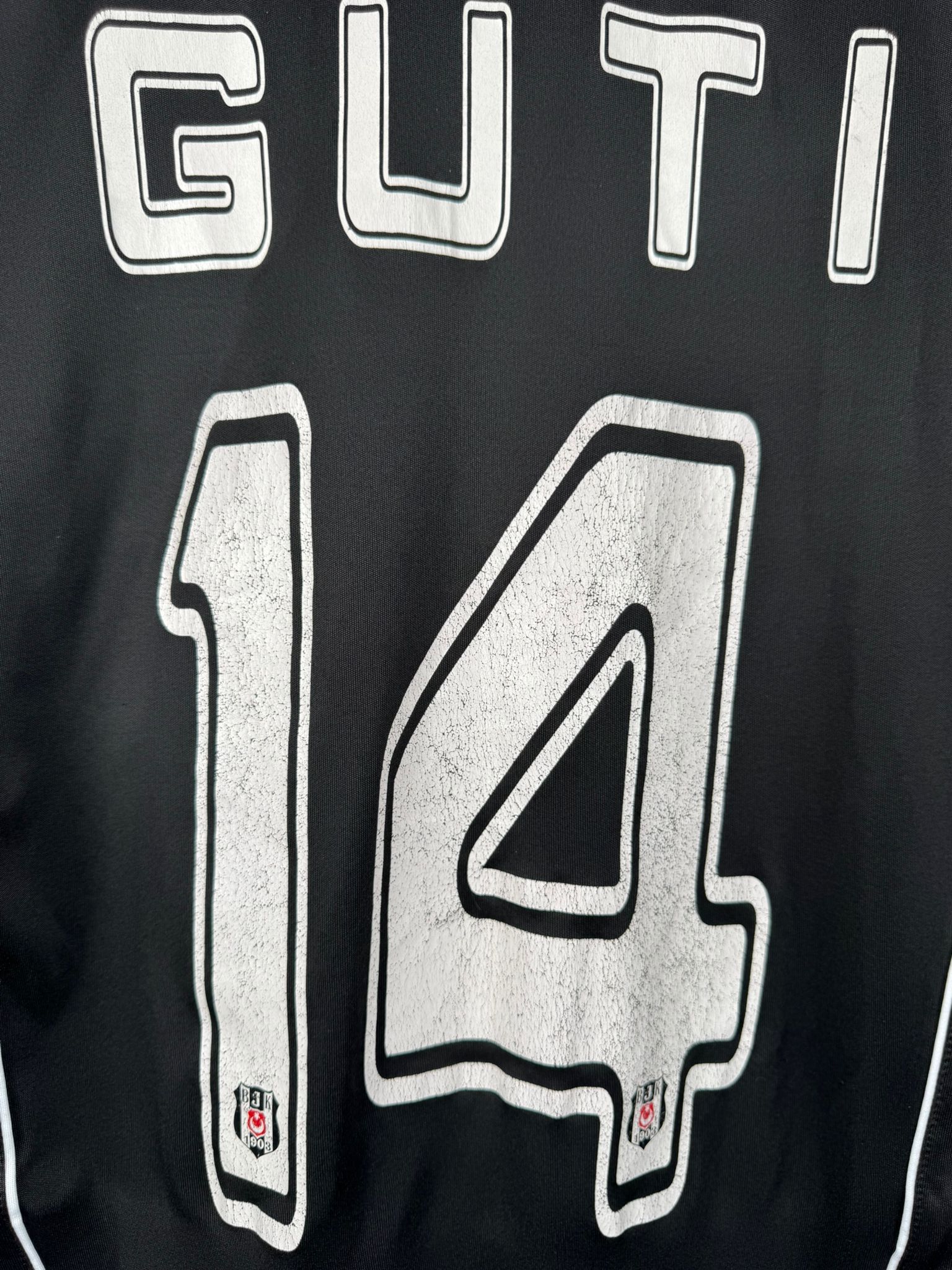BESIKTAS 2010/11 THIRD SHIRT - #14 GUTI (SIZE M)