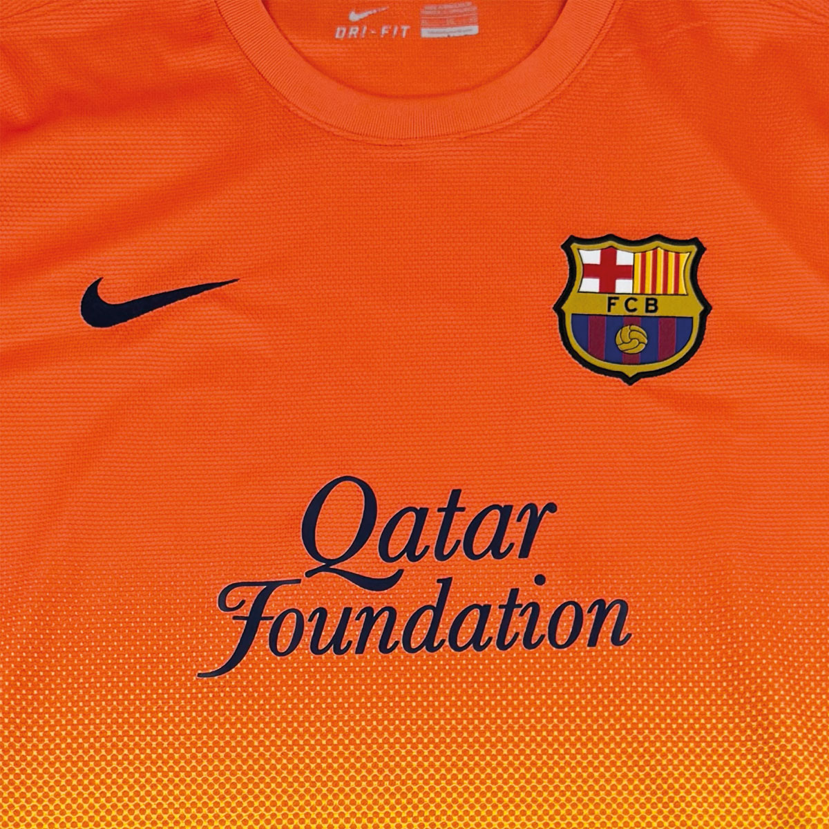 FC BARCELONA 2012/13 AWAY SHIRT - #5 PUYOL (SIZE XL)