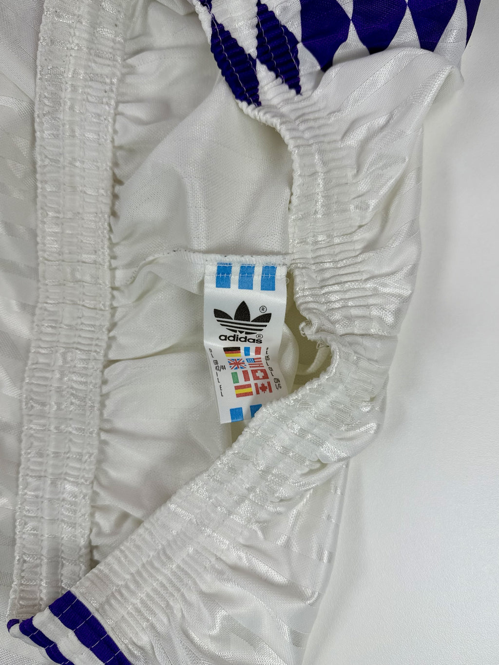 RSC ANDERLECHT 1995/96 SHORTS (SIZE L)