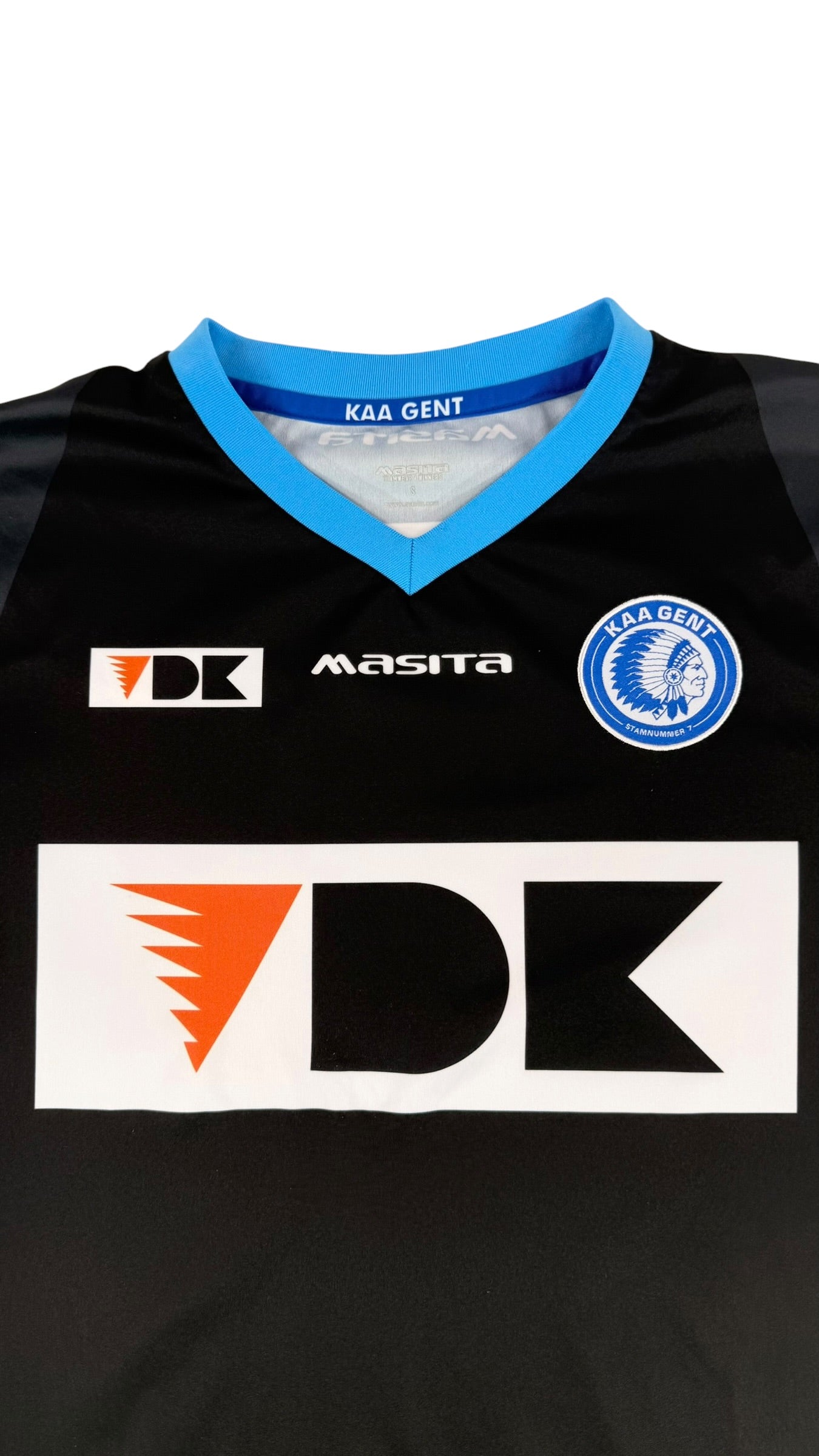 Kaa gent 2013 14 third shirt Pedersen front detail