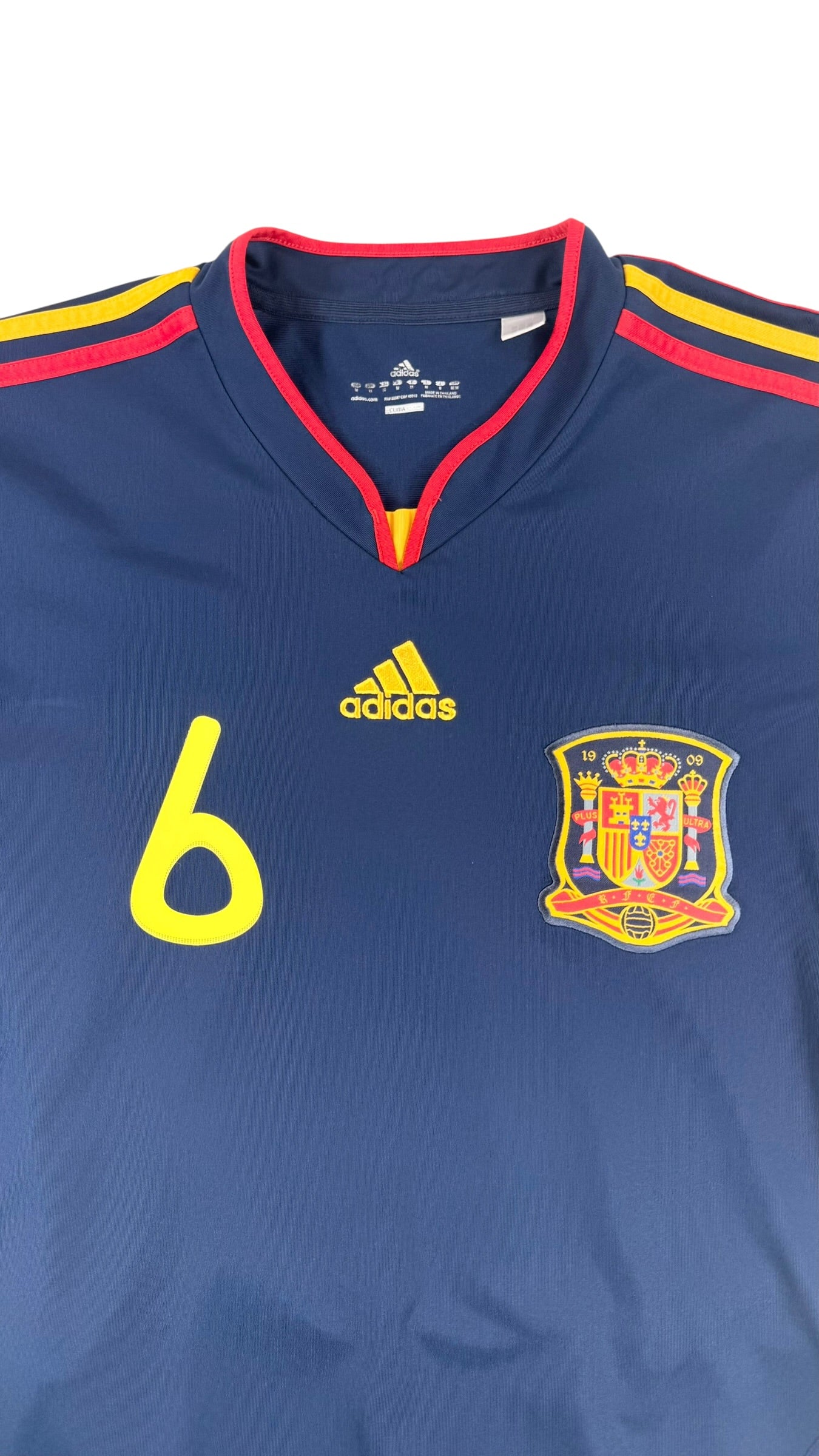 SPAIN 2010/11 AWAY SHIRT - #6 INIESTA (SIZE M)
