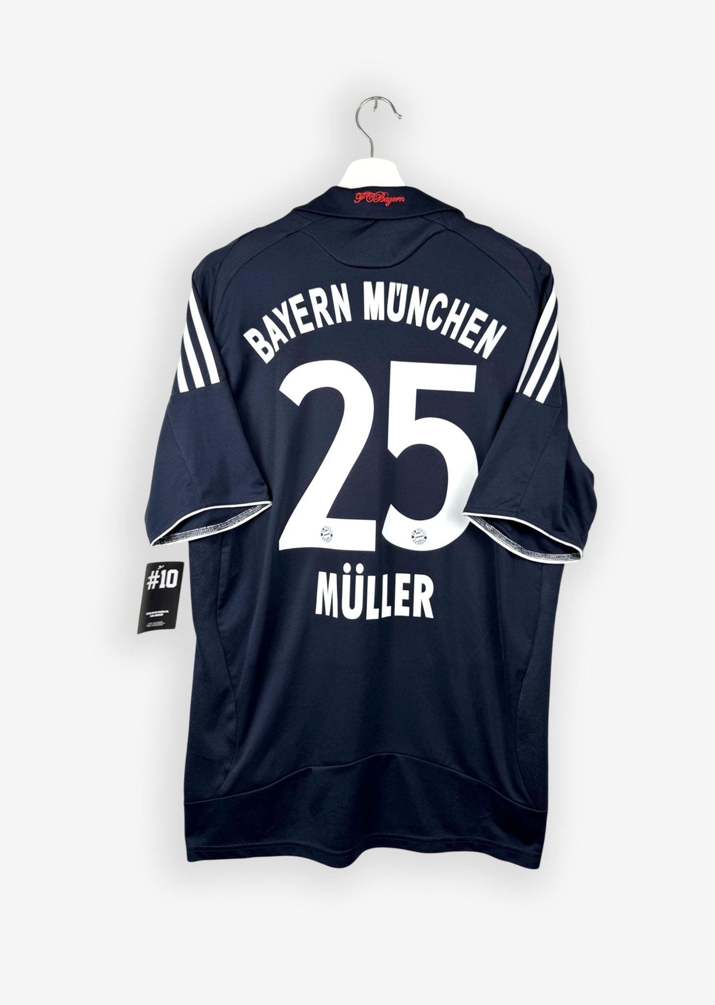 FC BAYERN MUNICH 2008/09 AWAY SHIRT - #25 MÜLLER (SIZE M)