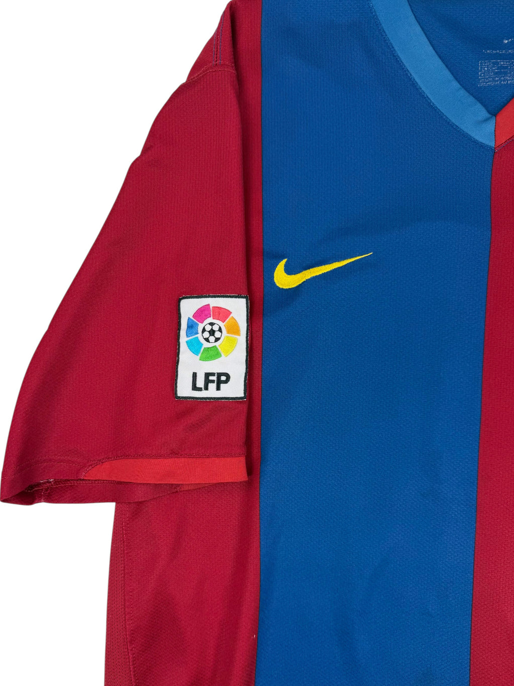 FC BARCELONA 2006/07 HOME SHIRT - #10 RONALDINHO (SIZE L)